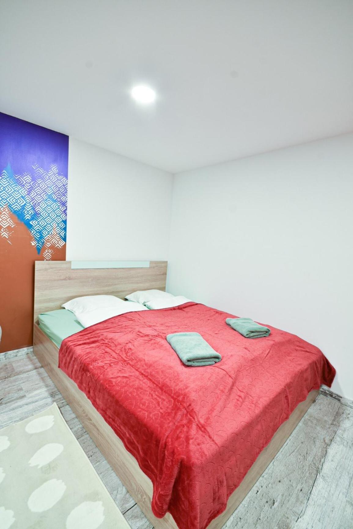 Madman's Labyrinth By Nw Apartment *